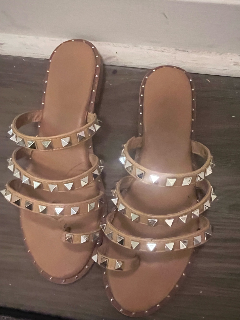 Sincerely Jules Studded Tan Leather Multi-tStrap Slide Sandals tan slipper camel - Picture 2 of 3